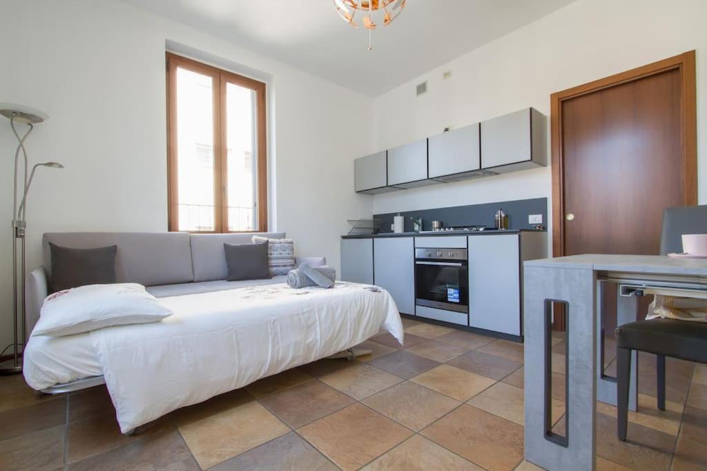 Fabulous Studio In Monza 15 Km To Milan City Centre Exterior foto
